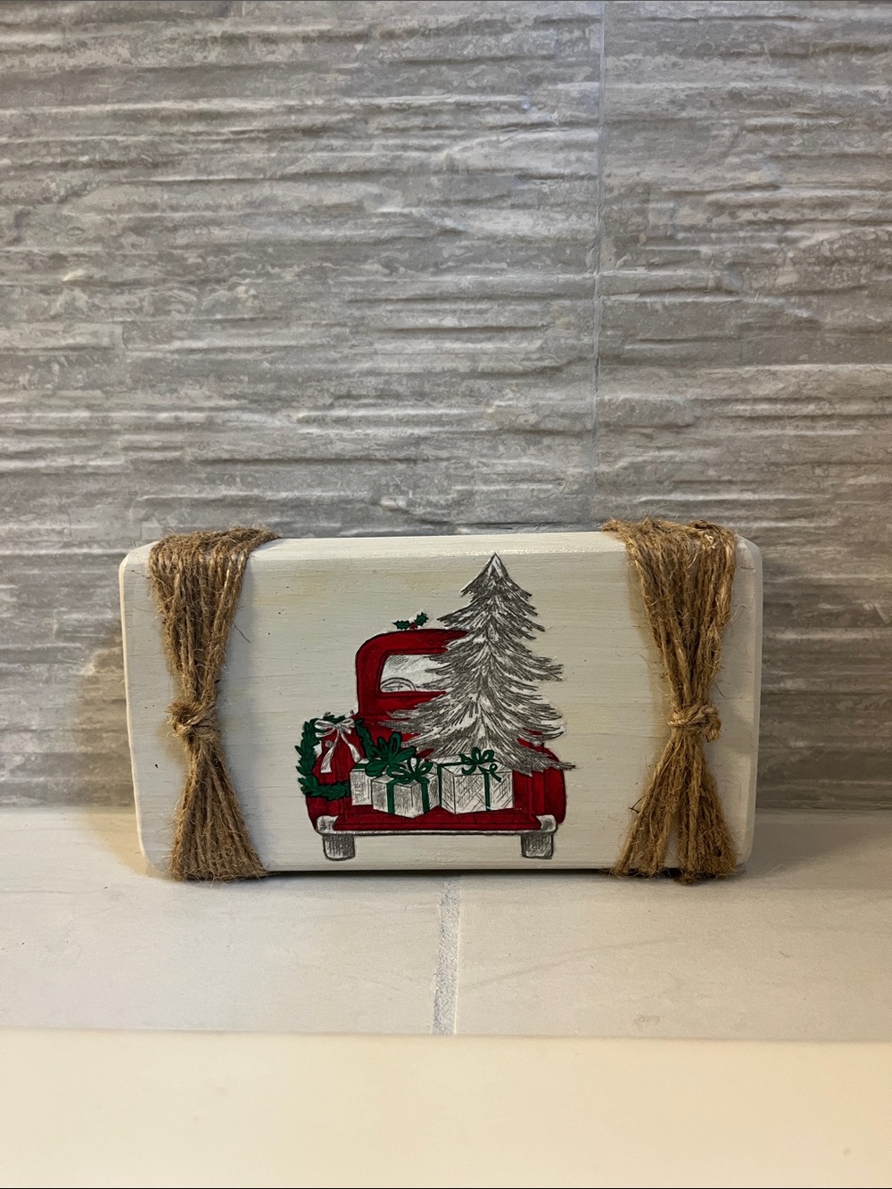 Rustic Wood Holiday Table Decor
